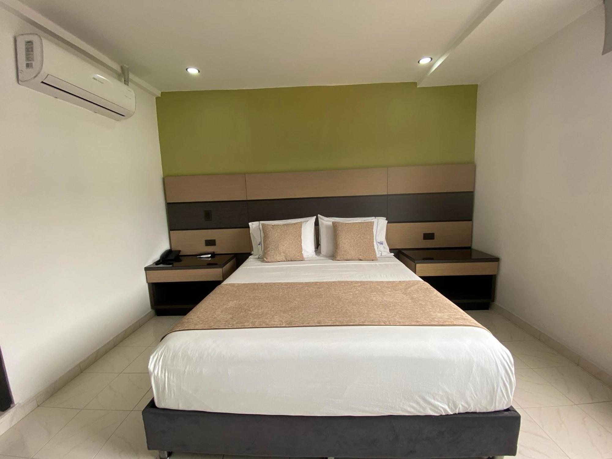 Hotel Plaza Real Ocaña מראה חיצוני תמונה