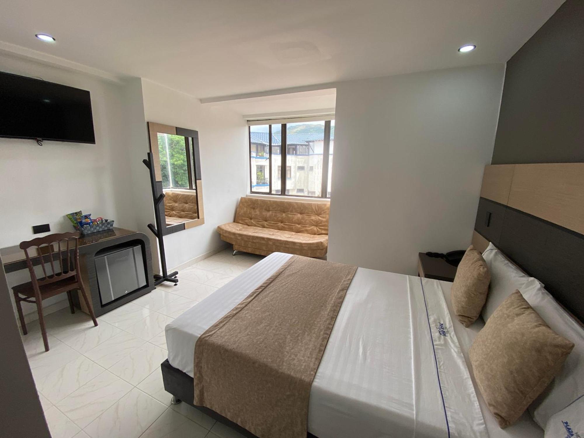 Hotel Plaza Real Ocaña מראה חיצוני תמונה
