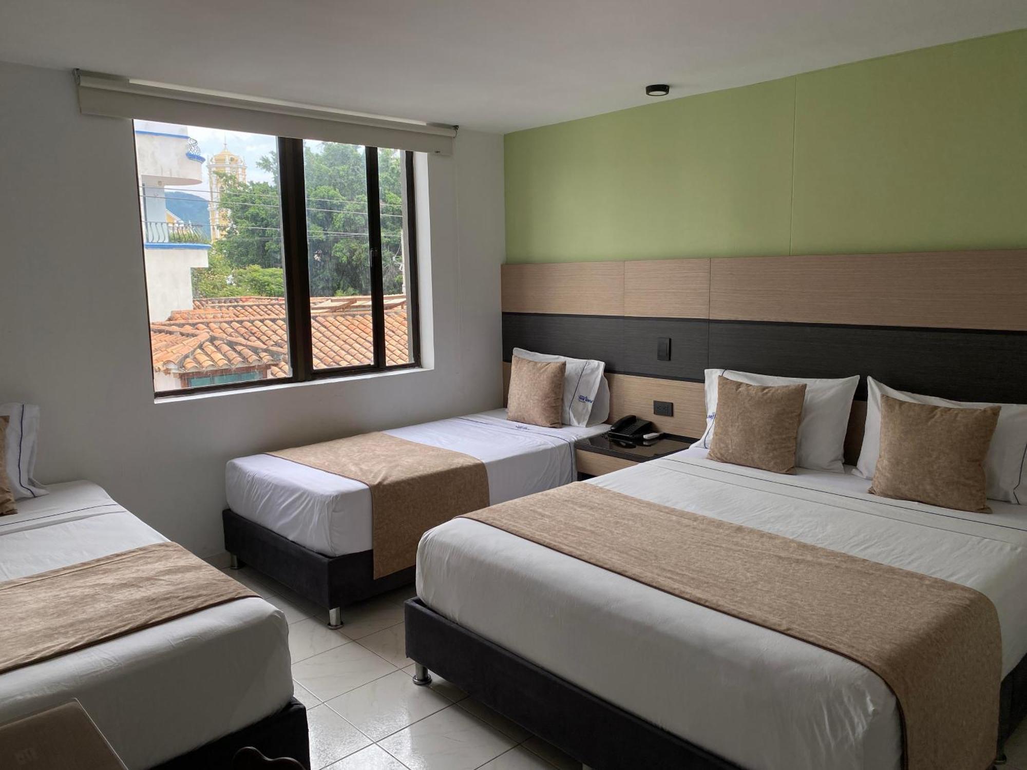 Hotel Plaza Real Ocaña מראה חיצוני תמונה