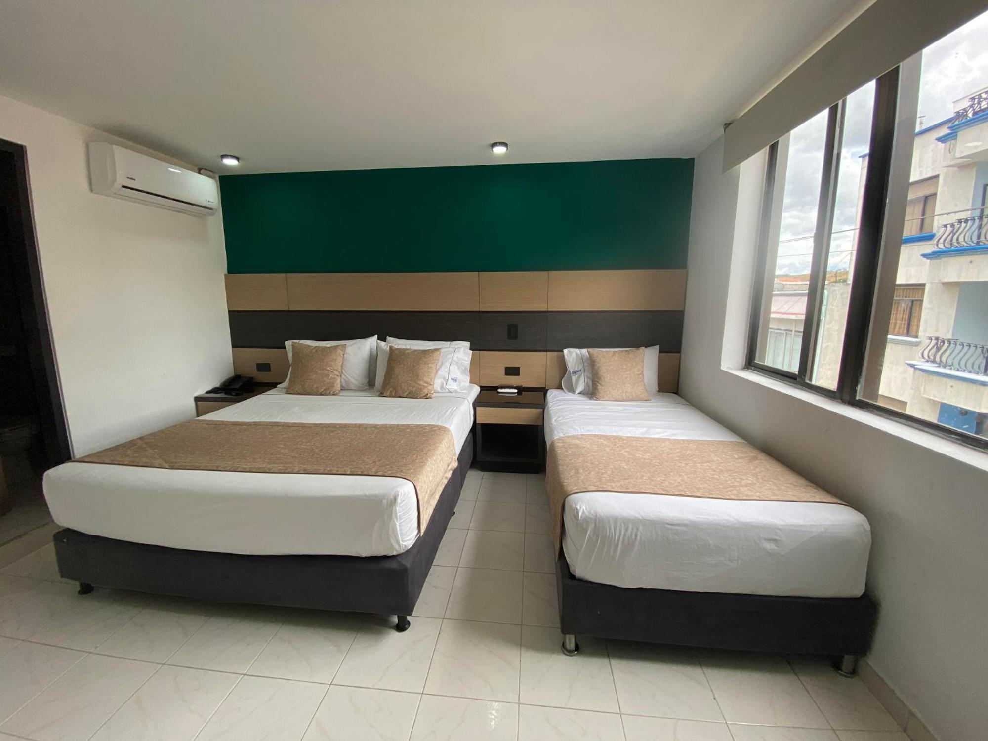 Hotel Plaza Real Ocaña מראה חיצוני תמונה