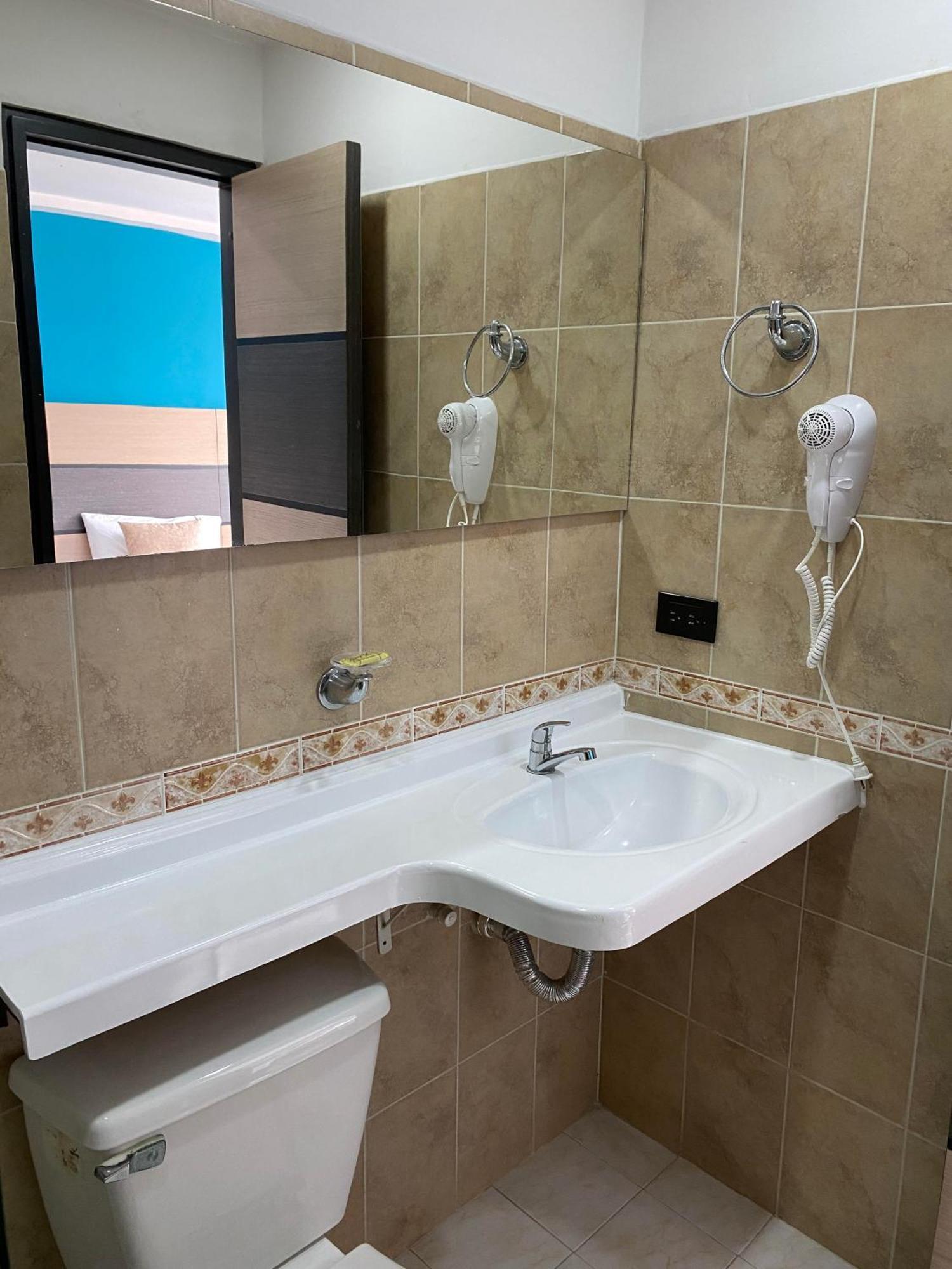Hotel Plaza Real Ocaña מראה חיצוני תמונה