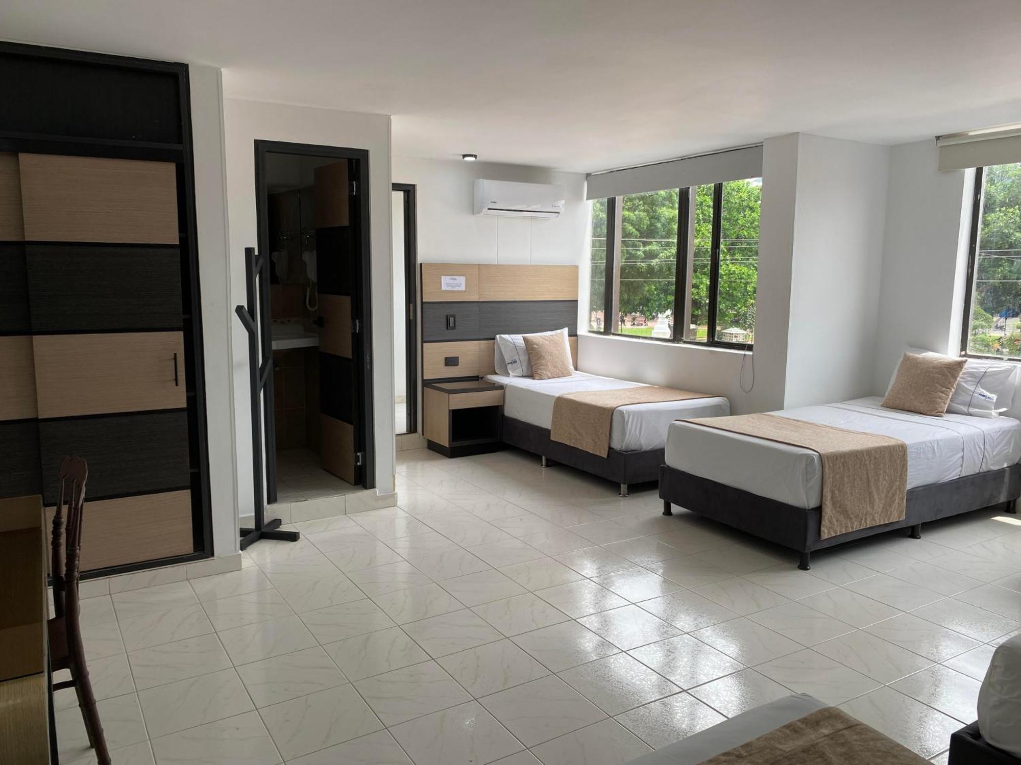 Hotel Plaza Real Ocaña מראה חיצוני תמונה